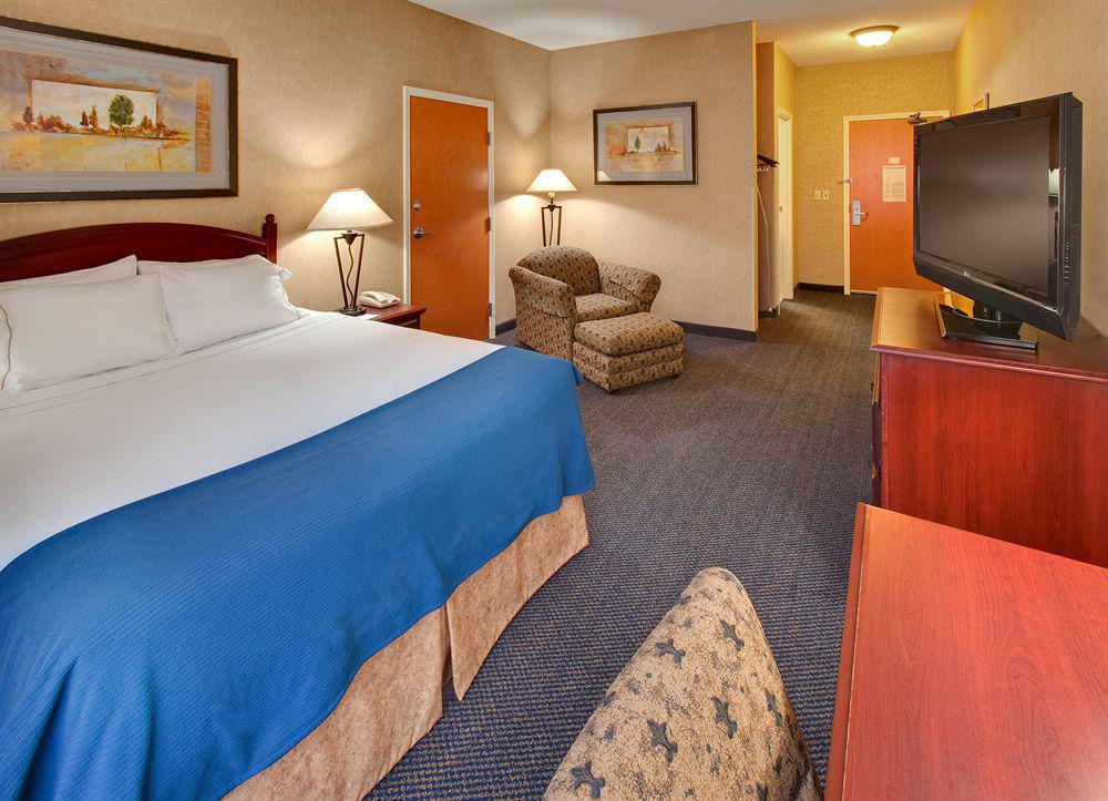Holiday Inn Express Jamestown By Ihg Ngoại thất bức ảnh